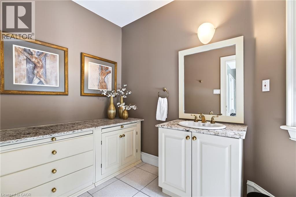 1019 Scenic Drive, Hamilton, Ontario  L9C 1H8 - Photo 13 - 40867334