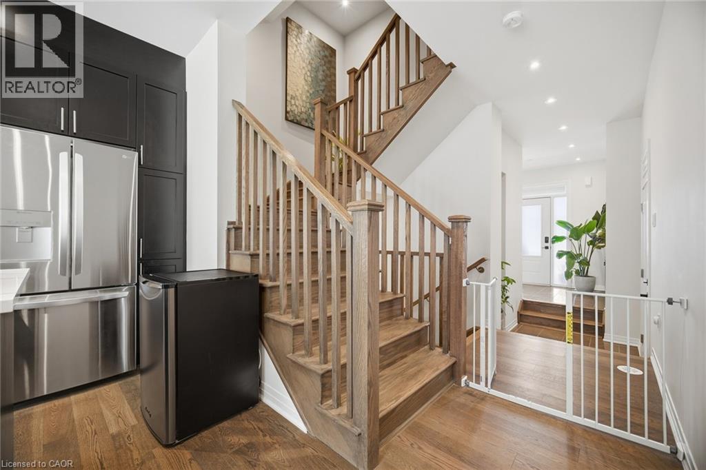 94 E Settlers Road E, Oakville, Ontario  L6H 7W5 - Photo 19 - 40867395