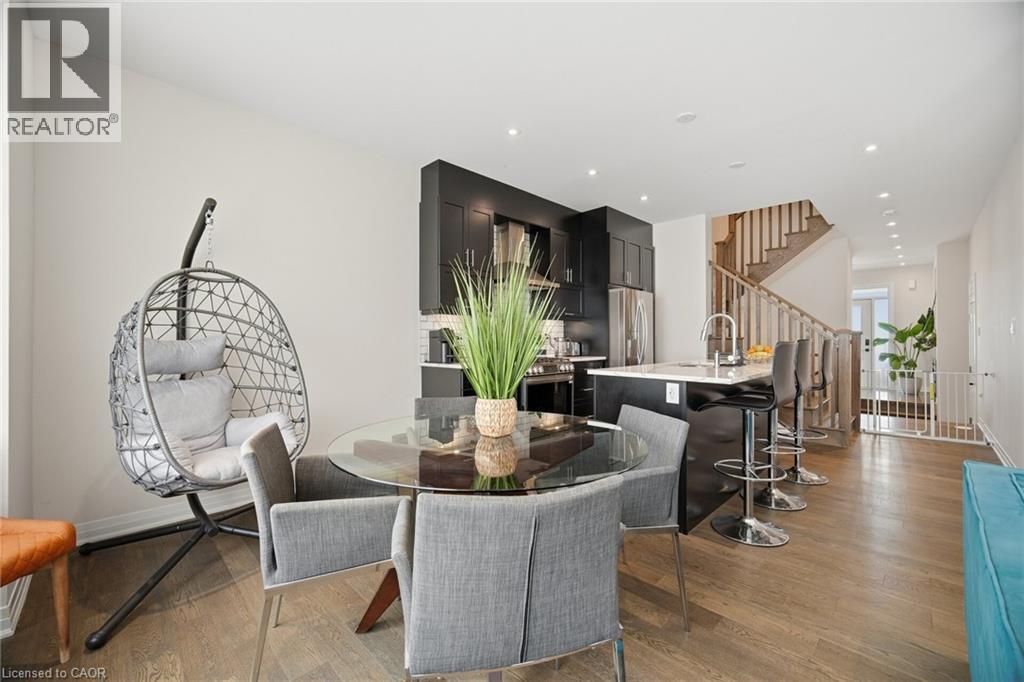 94 E Settlers Road E, Oakville, Ontario  L6H 7W5 - Photo 12 - 40867395