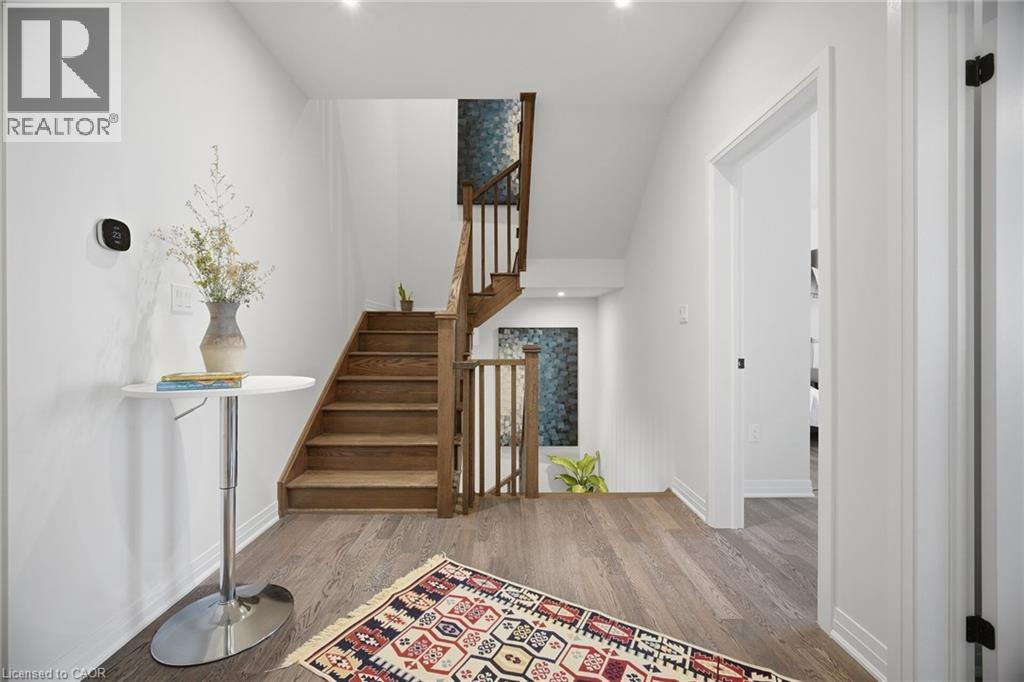 94 E Settlers Road E, Oakville, Ontario  L6H 7W5 - Photo 32 - 40867395