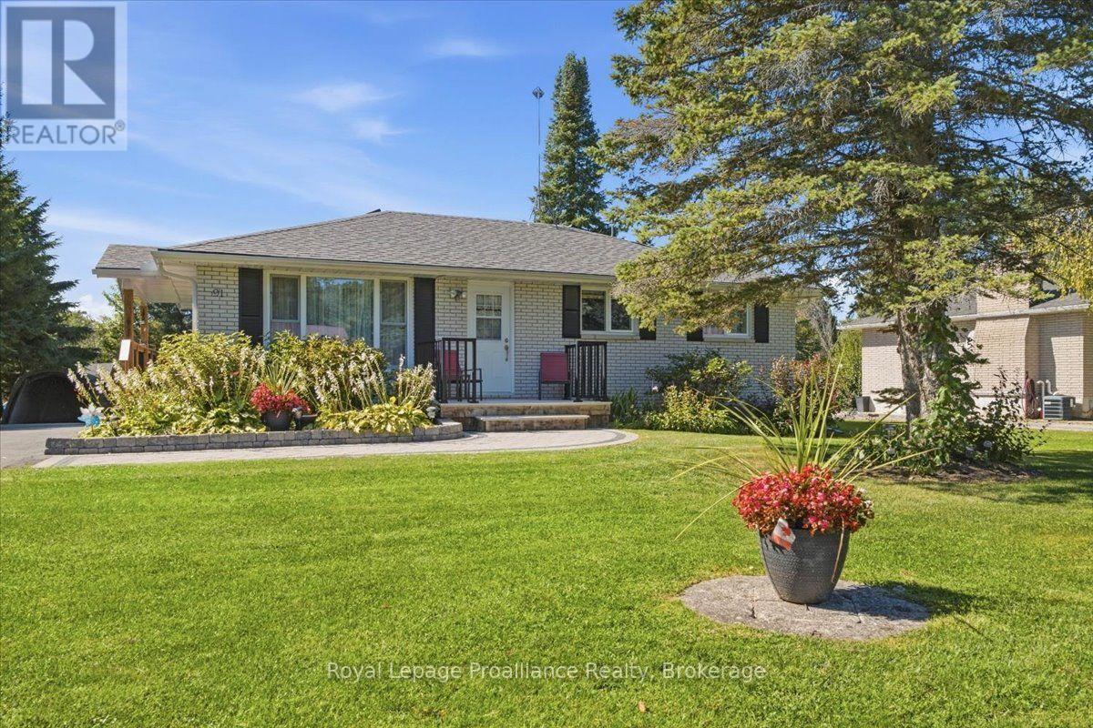 91 CHATTERTON VALLEY CRESCENT, Quinte West, Ontario