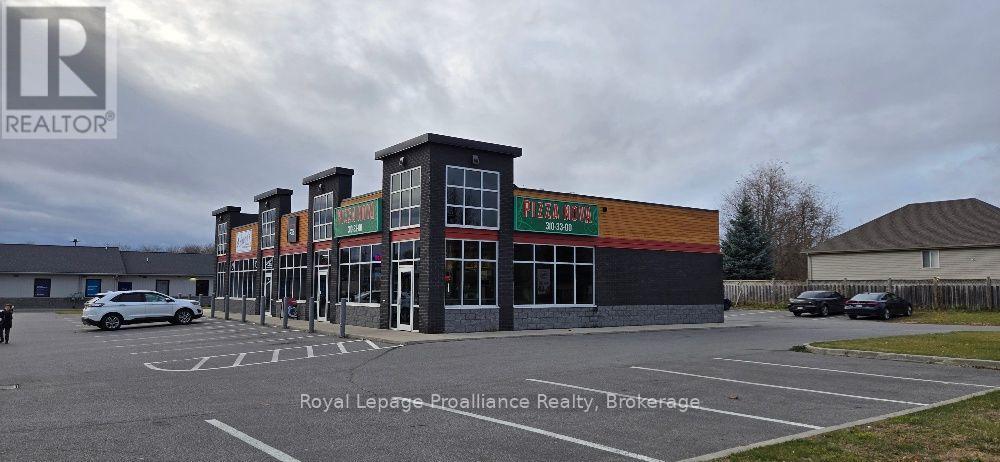 3 - 94 COLLEGE STREET W, Belleville, Ontario