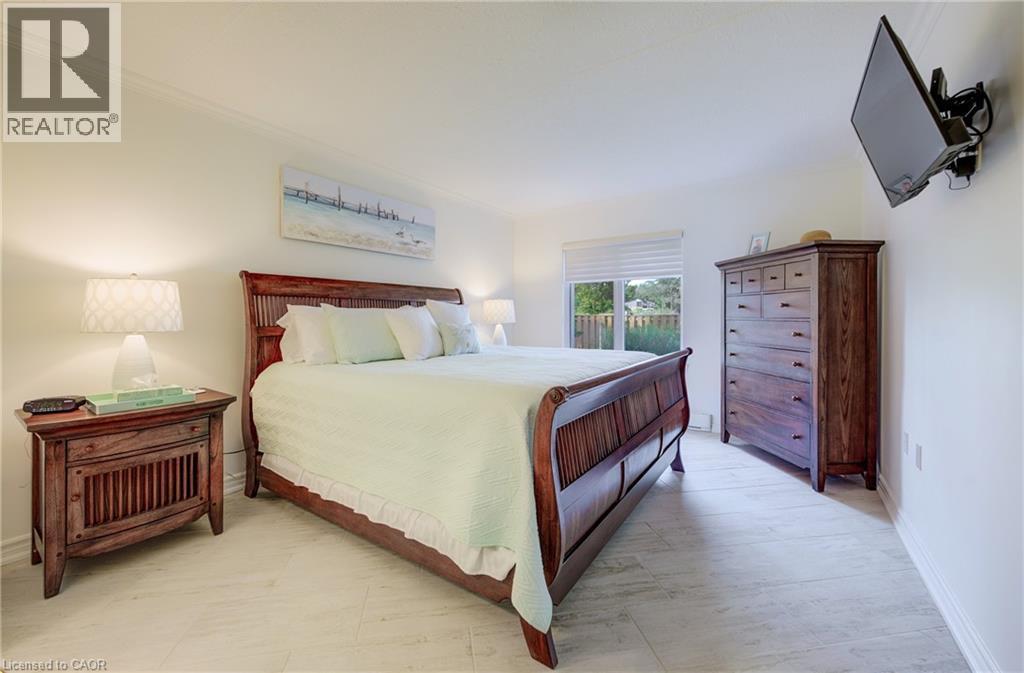 9 Pine Street Unit# 102, Grand Bend, Ontario  N0M 1T0 - Photo 29 - 40843943
