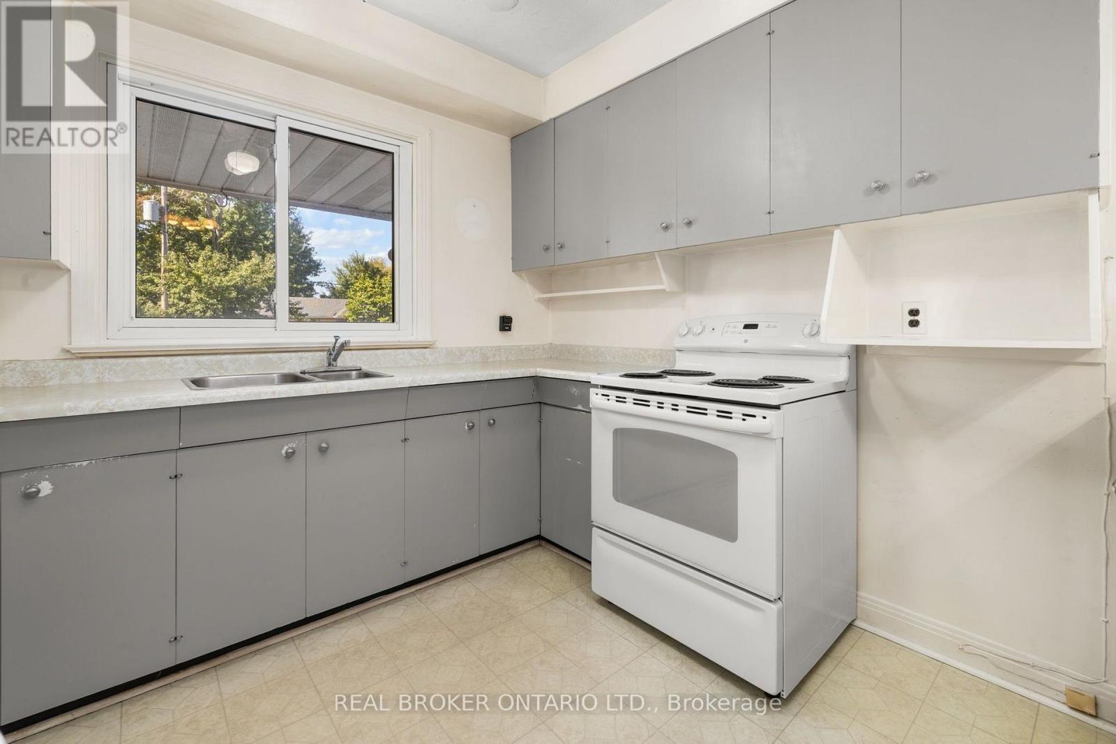5261 Mclean Crescent, Ottawa, Ontario  K4M 1G1 - Photo 11 - X13840486