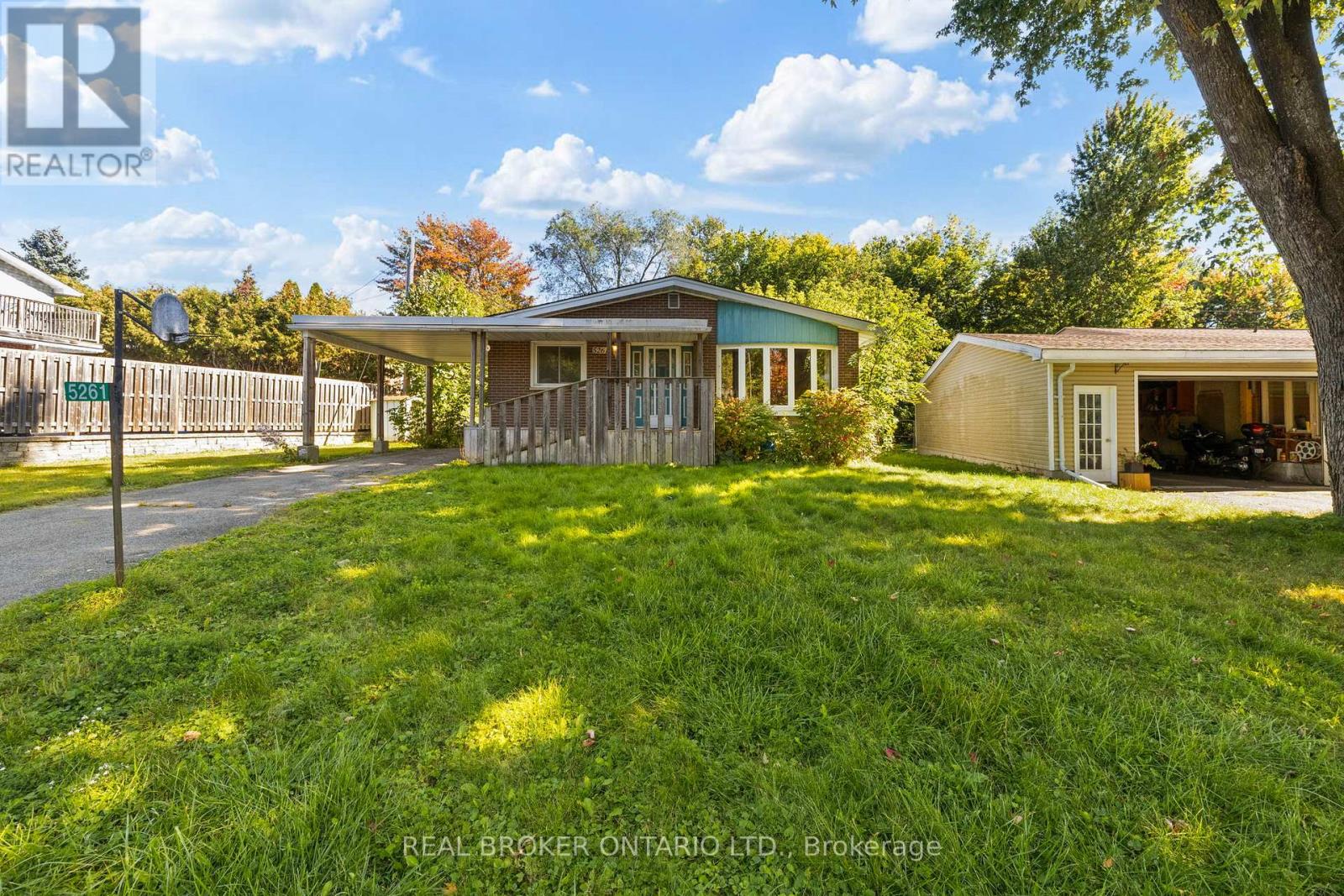 5261 Mclean Crescent, Ottawa, Ontario  K4M 1G1 - Photo 3 - X13840486