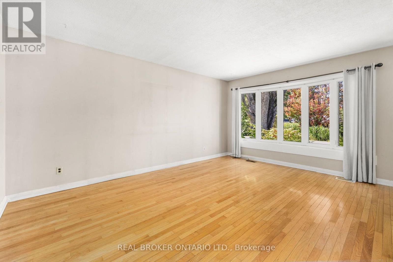 5261 Mclean Crescent, Ottawa, Ontario  K4M 1G1 - Photo 7 - X13840486