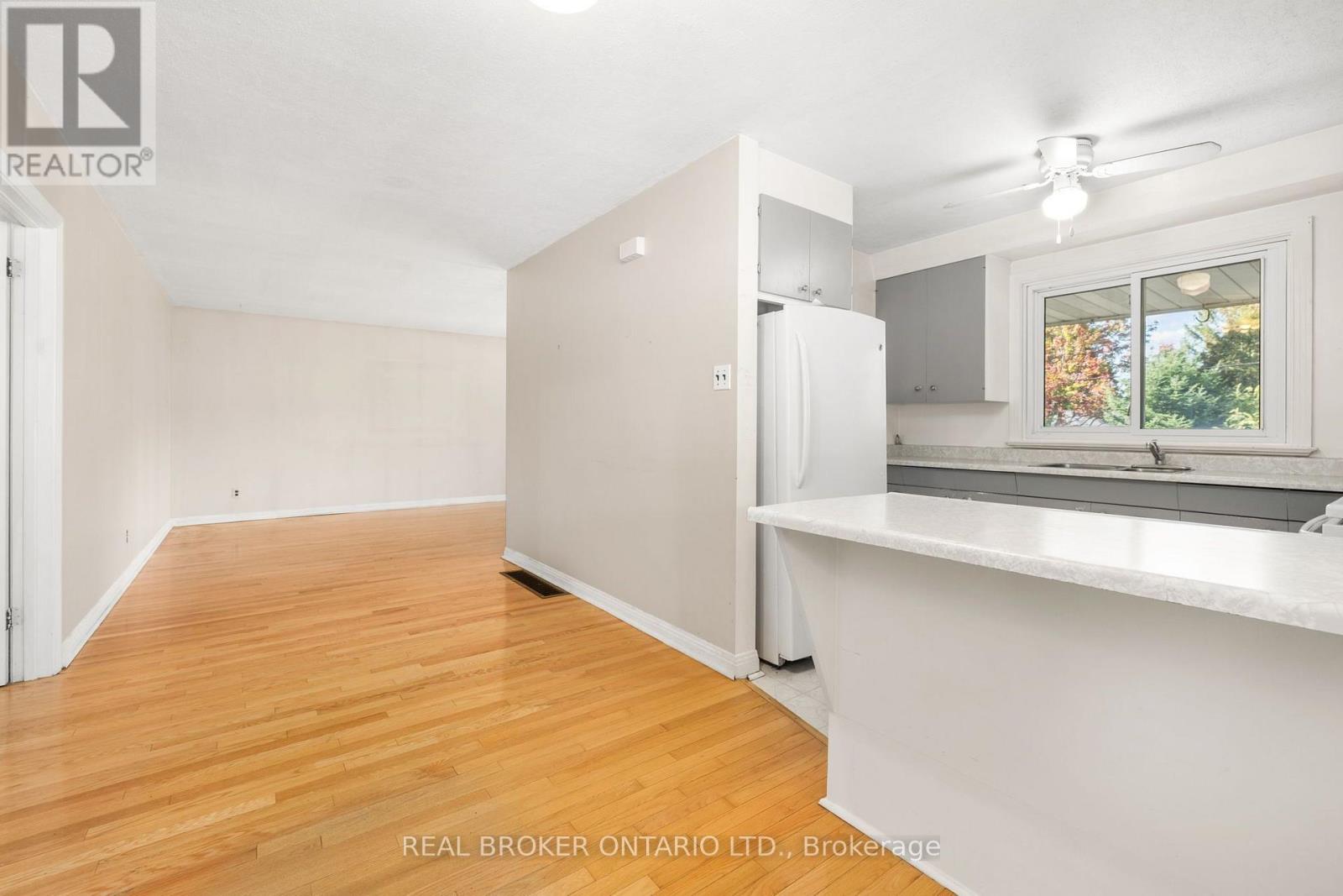 5261 Mclean Crescent, Ottawa, Ontario  K4M 1G1 - Photo 9 - X13840486