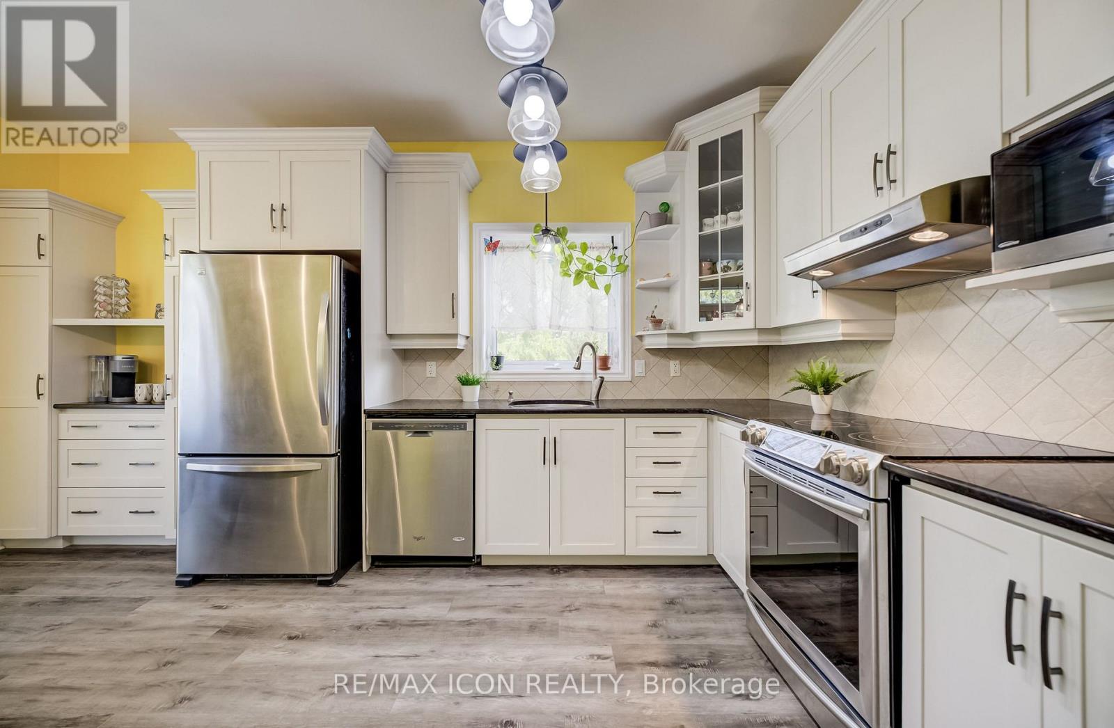 17 Kingsley Road, Halton Hills, Ontario  L7J 2Z5 - Photo 12 - W13839716