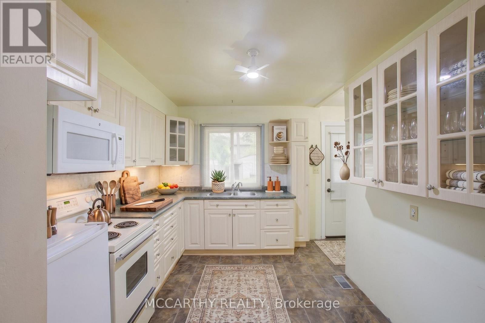 20 Sarah Street, Orangeville, Ontario  L9W 2L8 - Photo 9 - W13717870