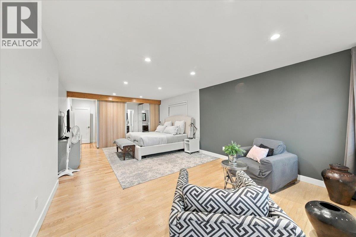 1095 W KEITH ROAD