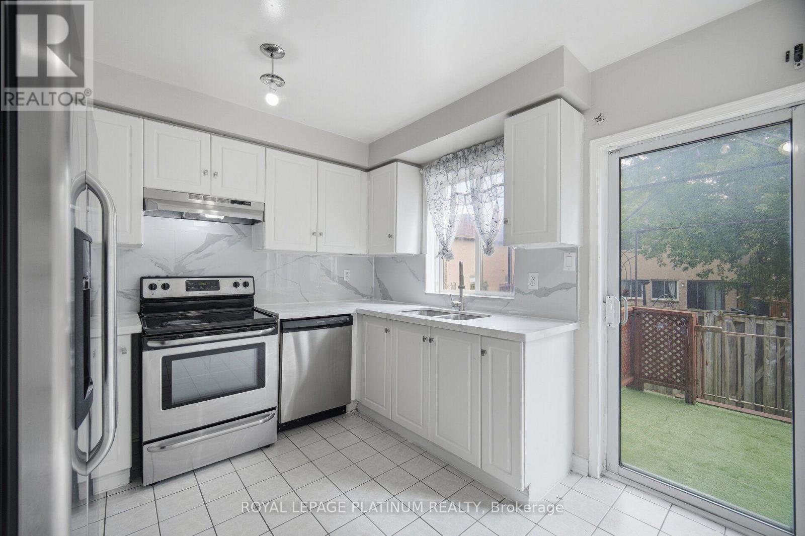 44 - 74 Spadina Road, Brampton, Ontario  L6X 4X6 - Photo 8 - W13831882