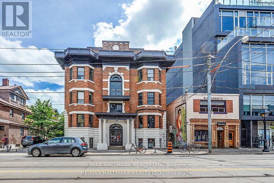 2b - 795 College Street, Toronto, Ontario  M6G 1C7 - Photo 3 - C13840434