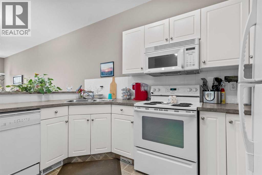 2, 939 Ramage Crescent
