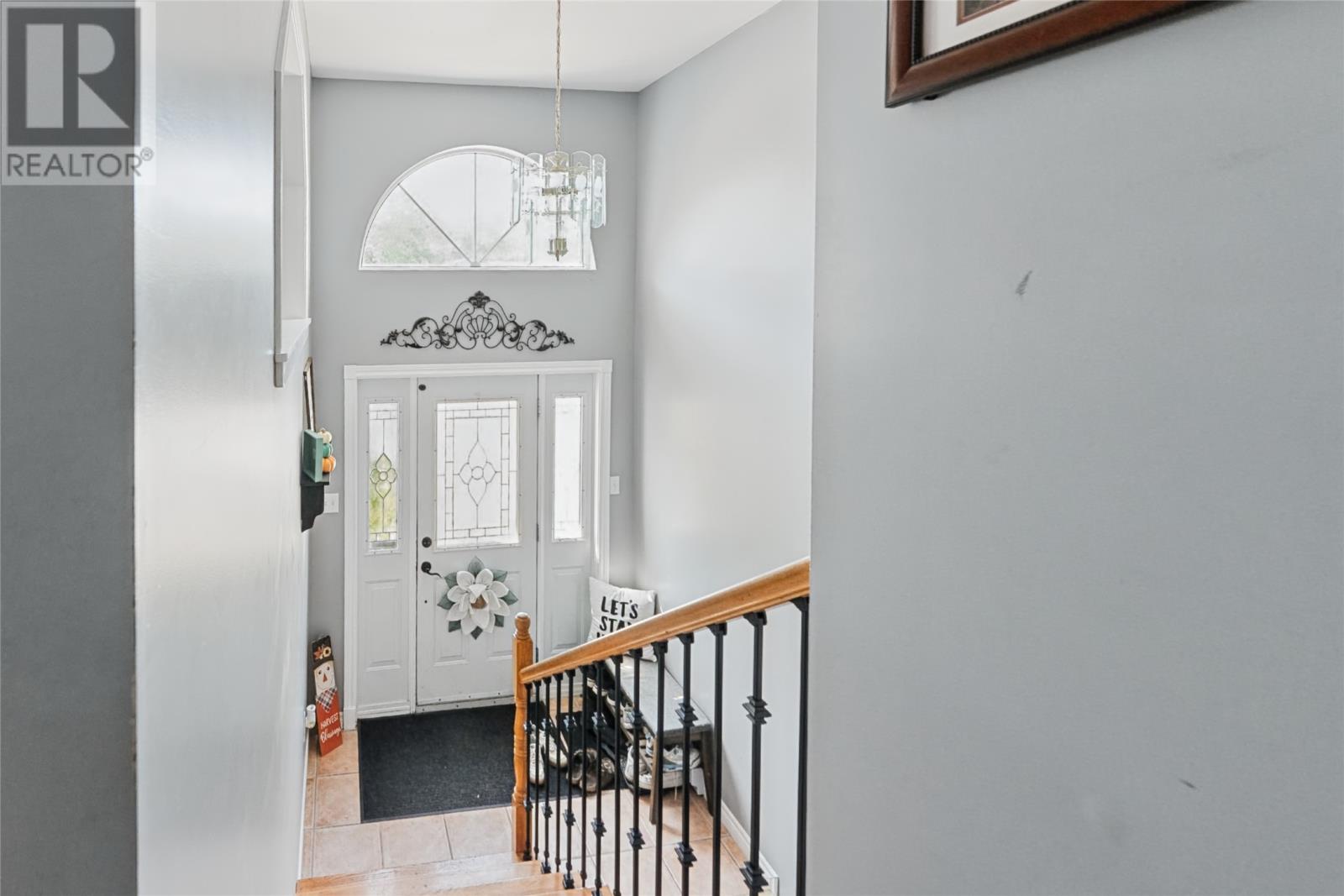 3 Hibernia Drive photo 2