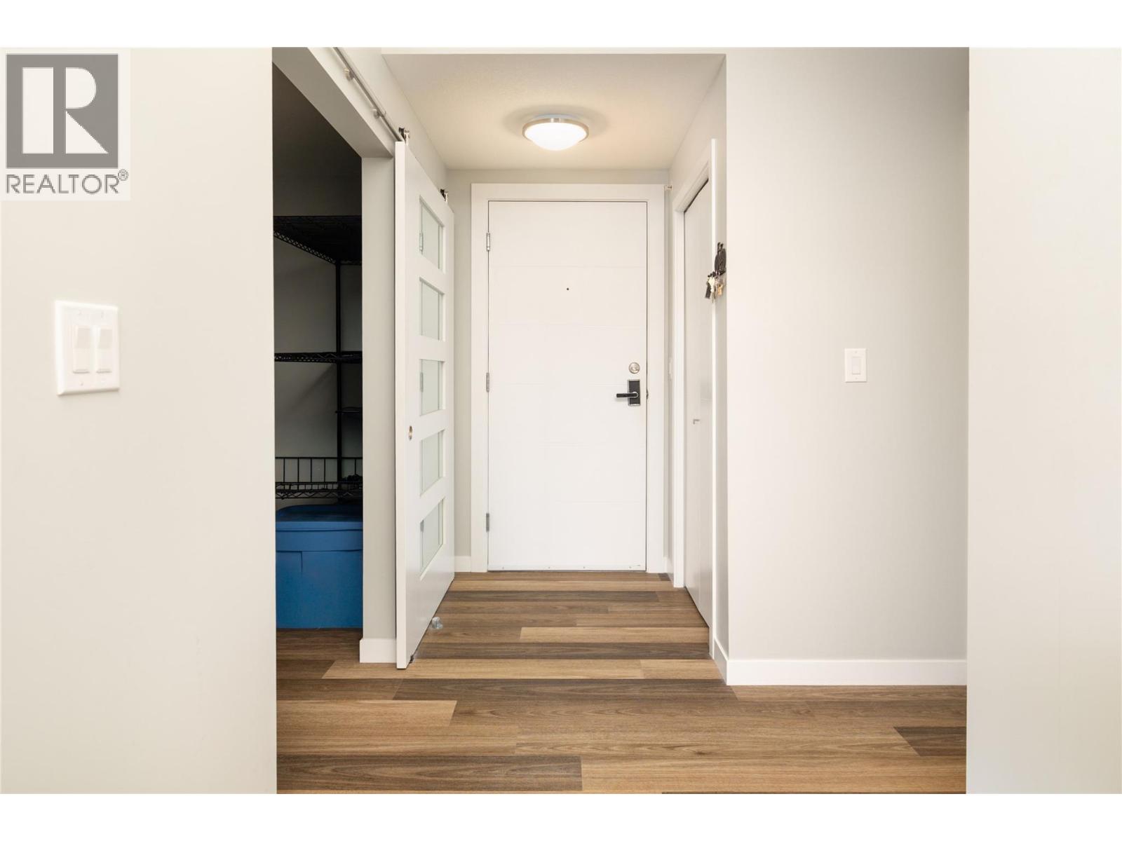 722 Valley Road Unit# 402