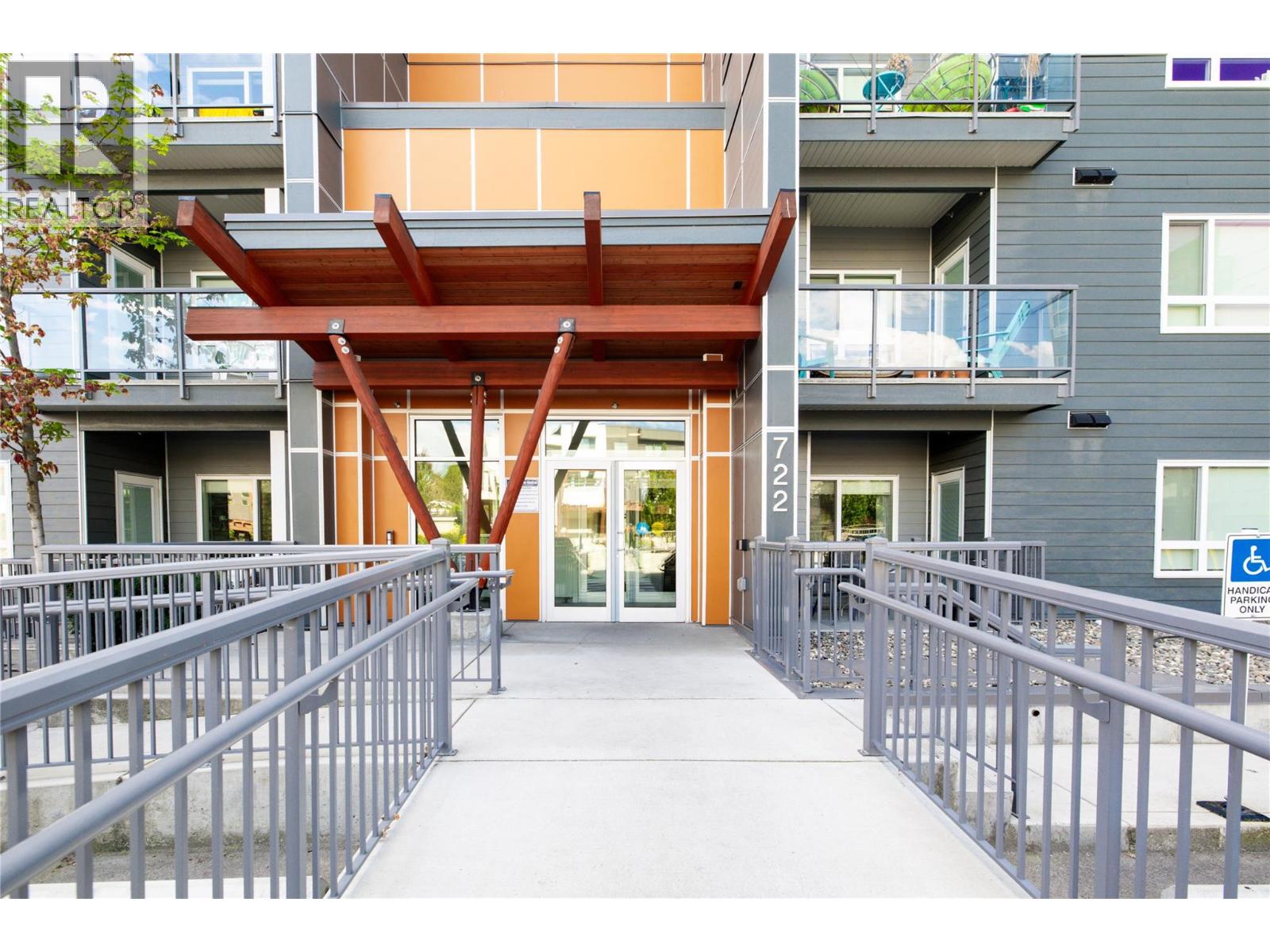 722 Valley Road Unit# 402