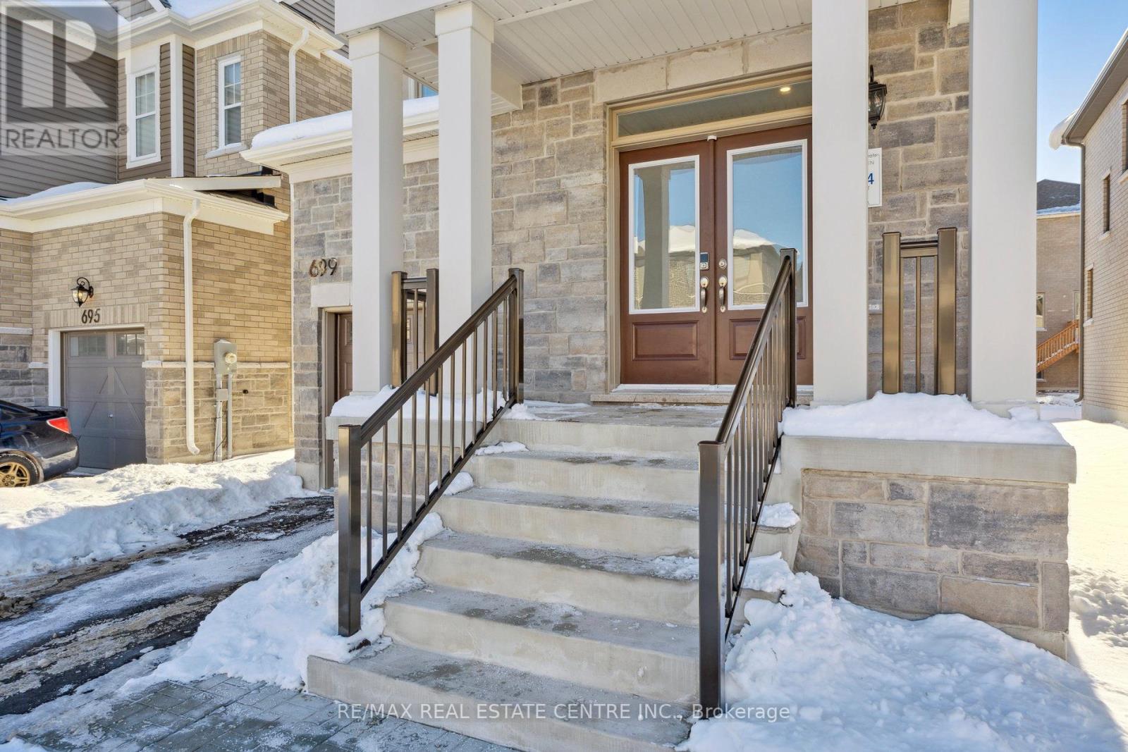 699 Newlove Street, Innisfil, Ontario  L9S 0R8 - Photo 3 - N13840402