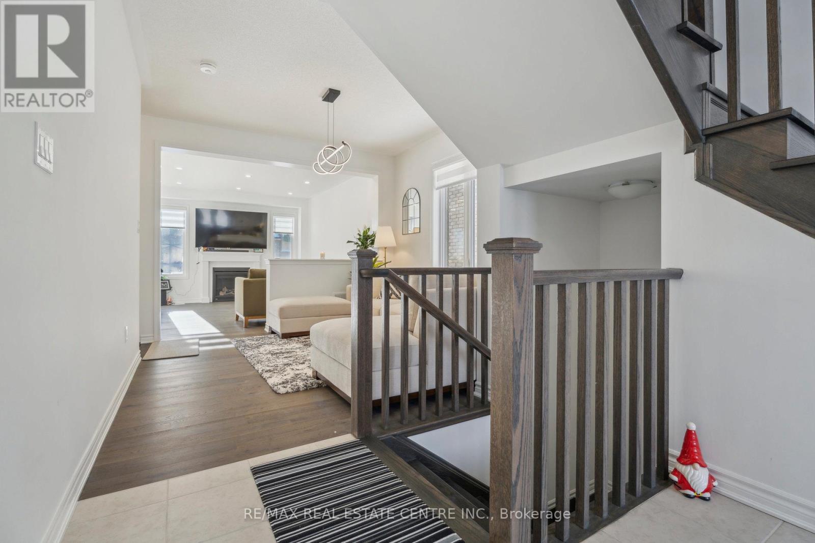699 Newlove Street, Innisfil, Ontario  L9S 0R8 - Photo 7 - N13840402
