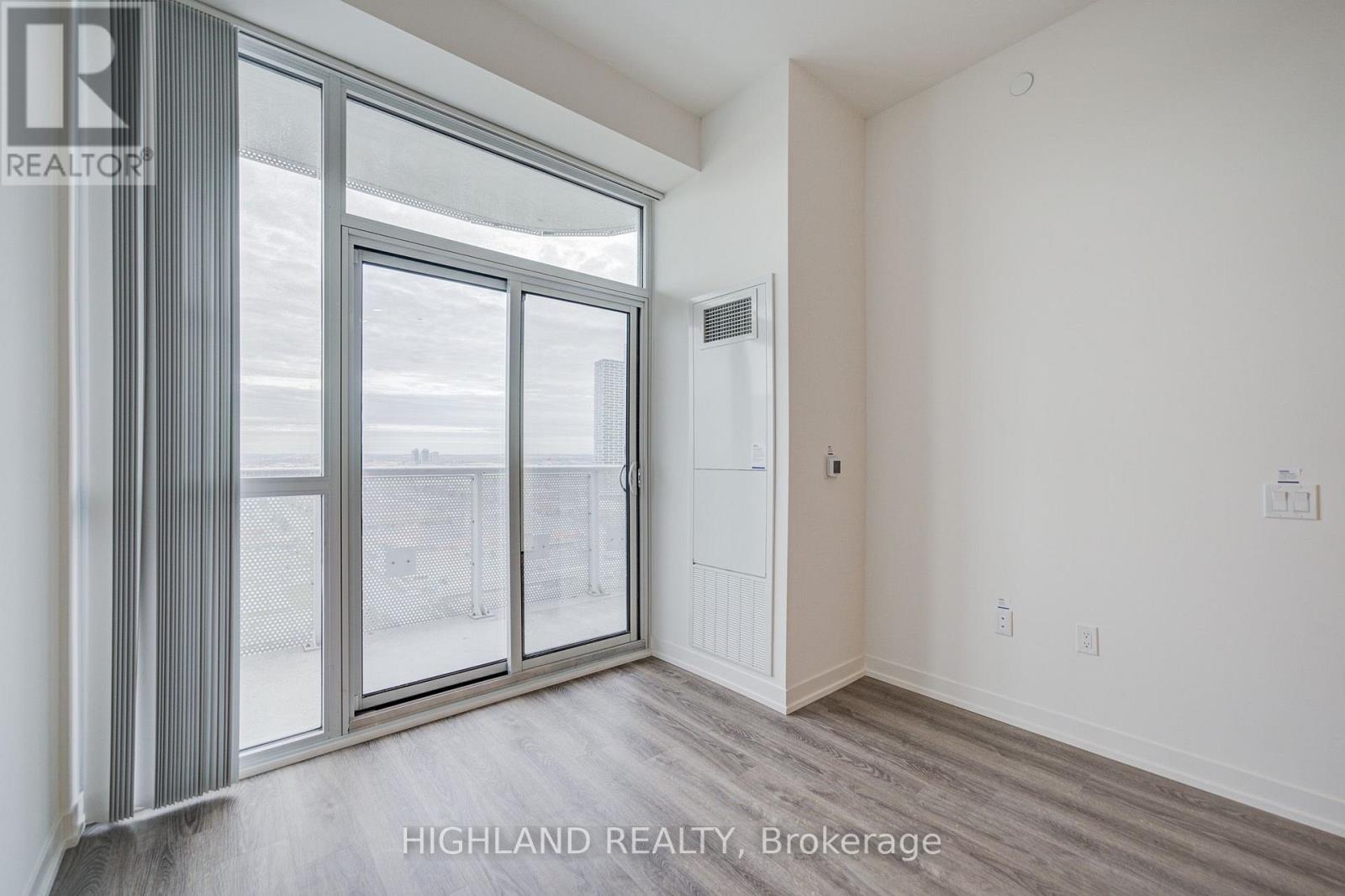 2705 - 8 Interchange Way, Vaughan, Ontario  L4K 0R2 - Photo 10 - N13840430