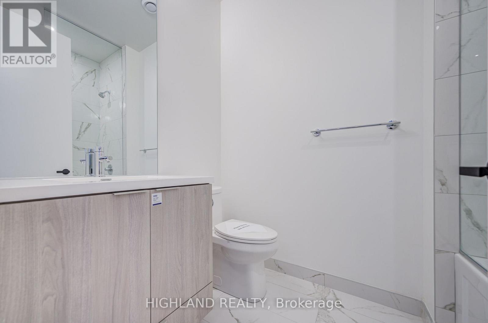 2705 - 8 Interchange Way, Vaughan, Ontario  L4K 0R2 - Photo 13 - N13840430