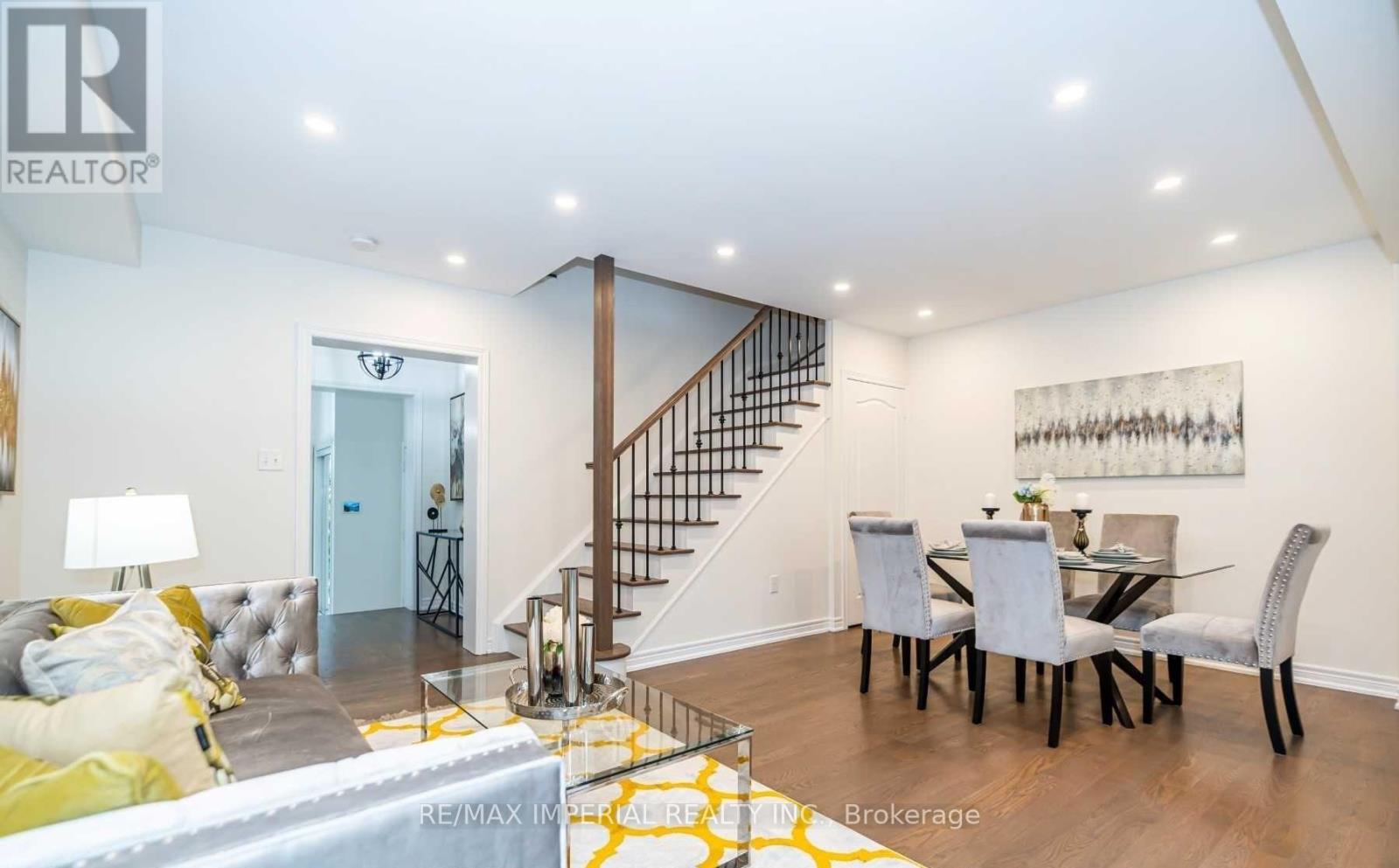 65 All Points Drive, Whitchurch-Stouffville, Ontario  L4A 0W5 - Photo 6 - N13840458