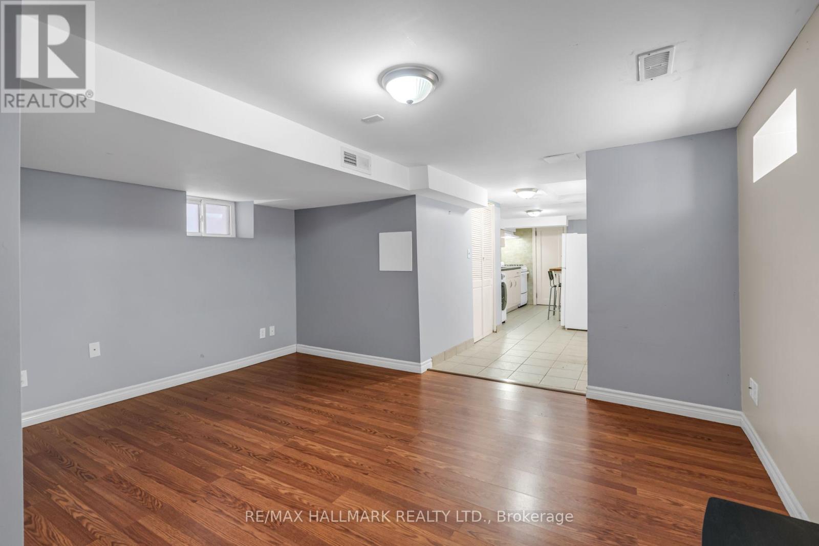 65 Kirknewton Road, Toronto, Ontario  M6E 3X9 - Photo 10 - W13840476