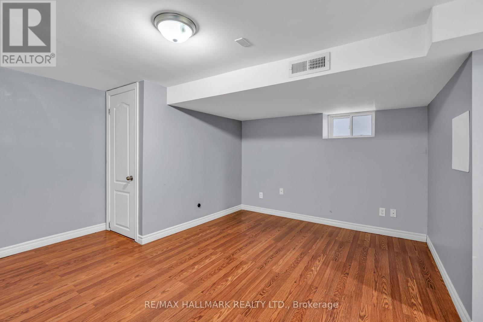 65 Kirknewton Road, Toronto, Ontario  M6E 3X9 - Photo 7 - W13840476