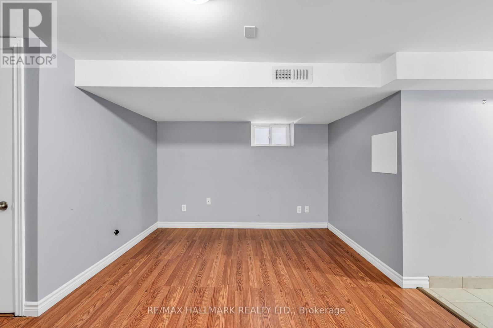 65 Kirknewton Road, Toronto, Ontario  M6E 3X9 - Photo 8 - W13840476