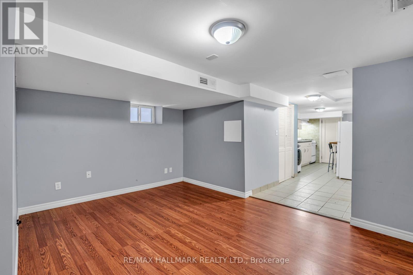 65 Kirknewton Road, Toronto, Ontario  M6E 3X9 - Photo 9 - W13840476
