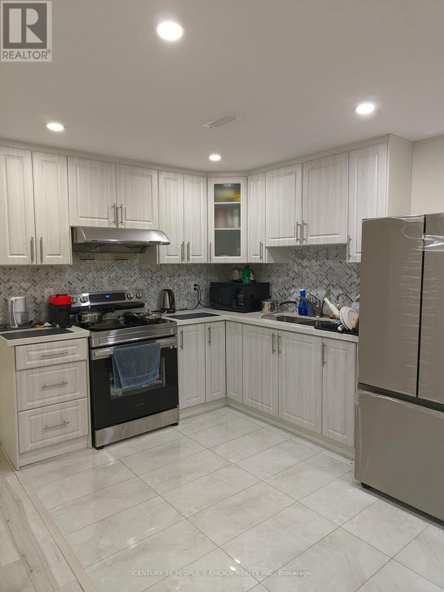 Bsmnt - 40 Fordham Road, Brampton, Ontario  L6Y 6K2 - Photo 3 - W13840506