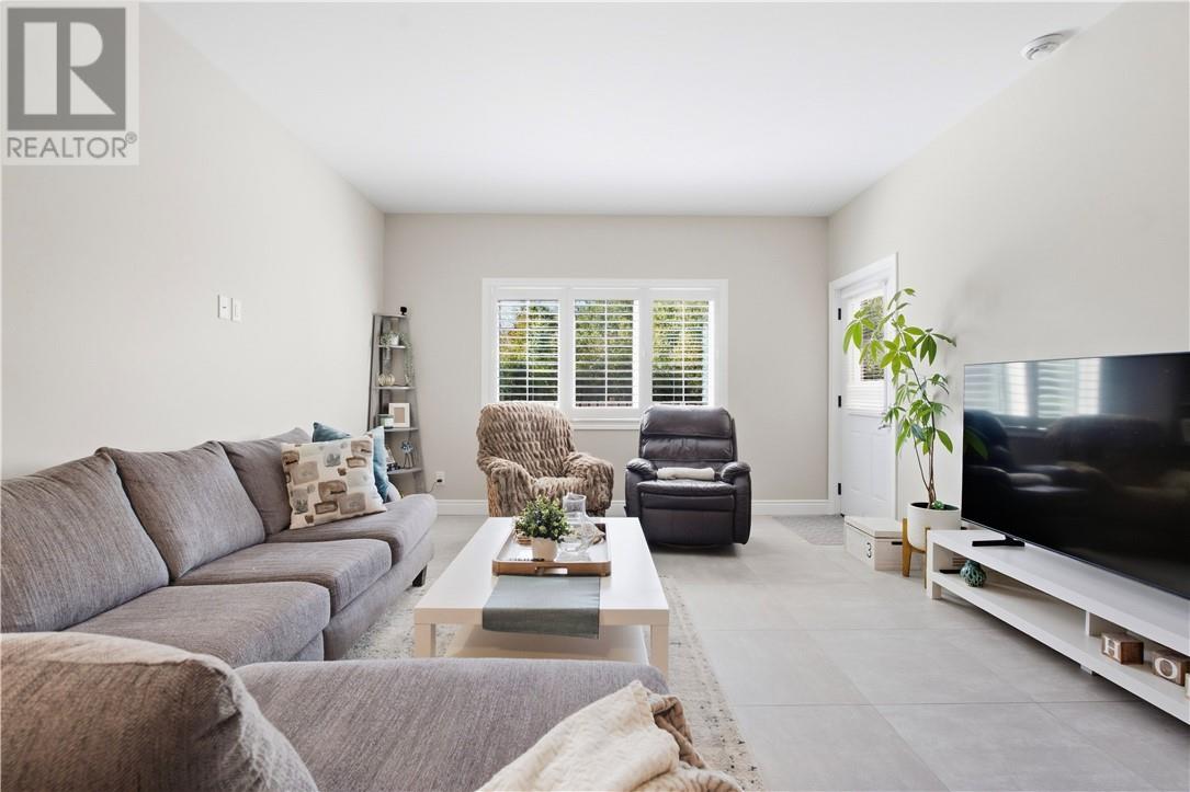 2512 Parkview Drive Unit# D11, Azilda, Ontario  P0M 1B0 - Photo 11 - 2130610