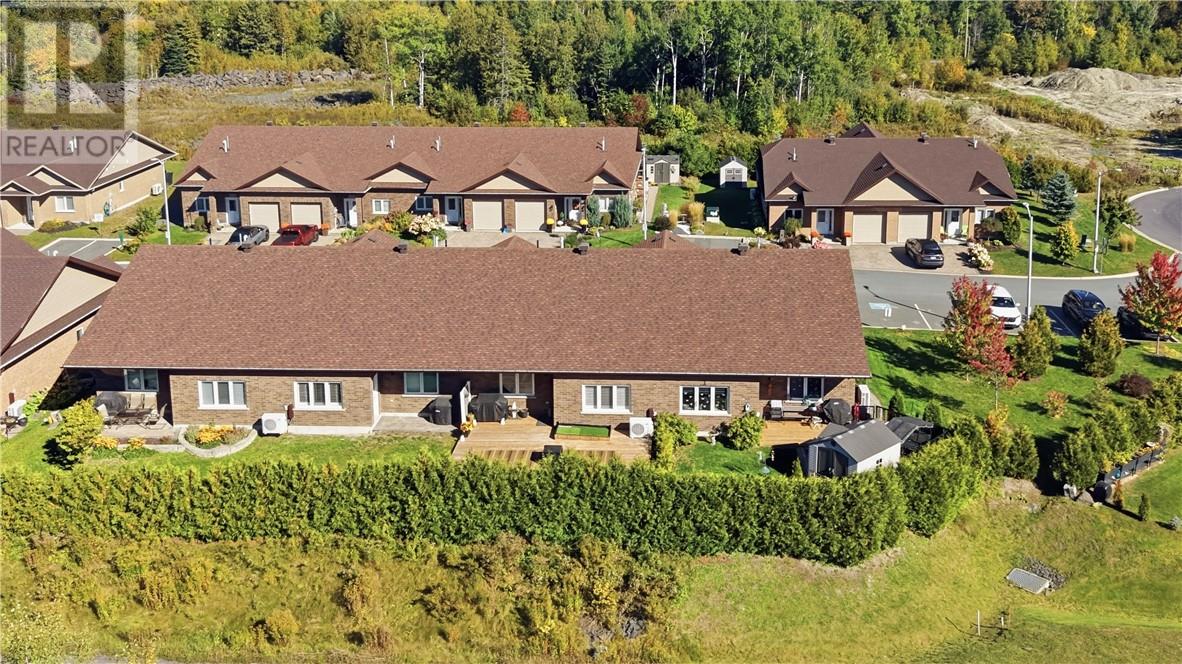 2512 Parkview Drive Unit# D11, Azilda, Ontario  P0M 1B0 - Photo 32 - 2130610