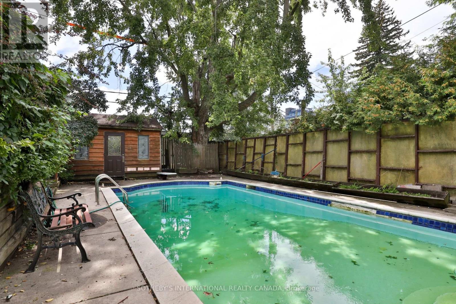 17 Wembley Road, Toronto, Ontario  M6C 2E8 - Photo 10 - C13839686