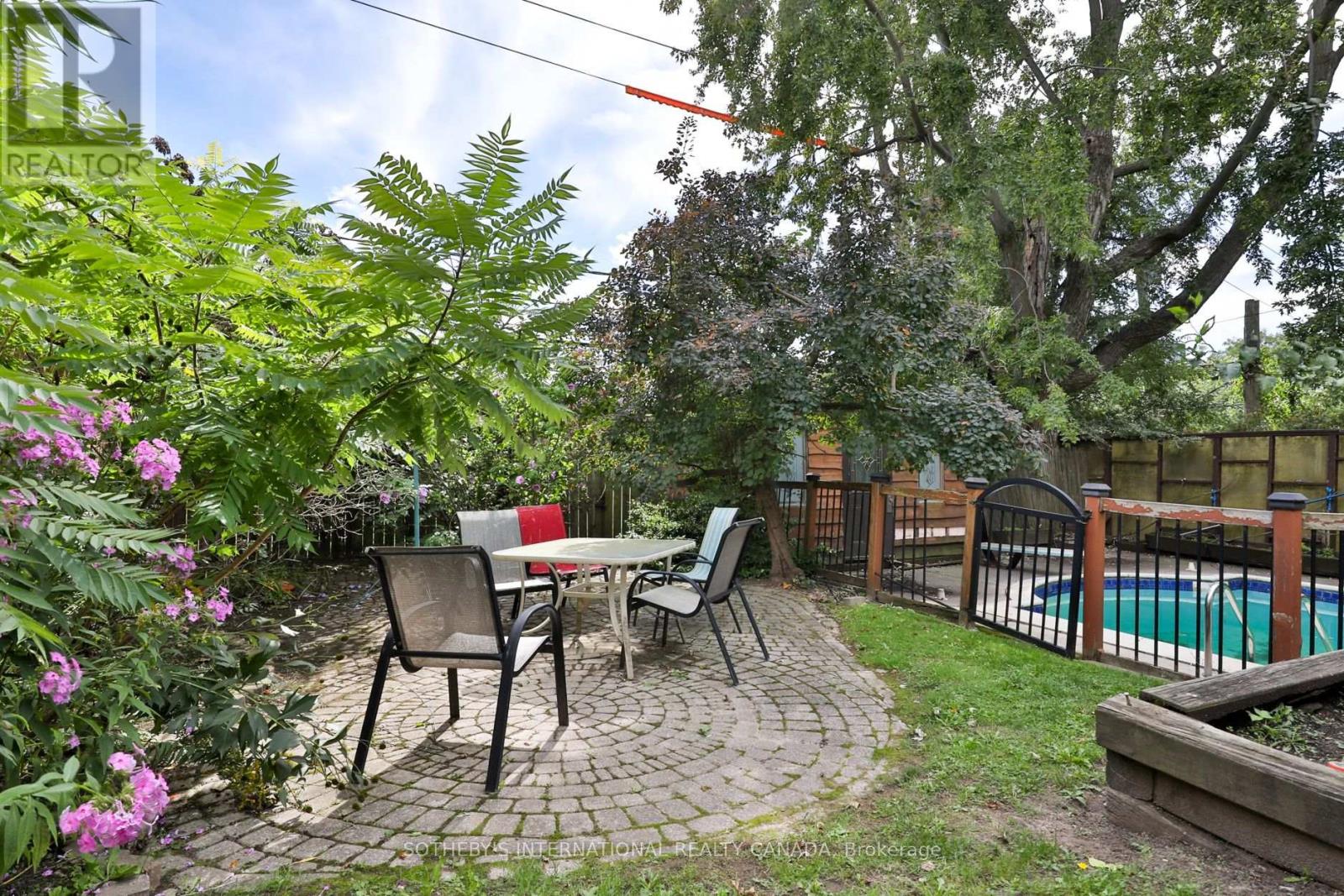 17 Wembley Road, Toronto, Ontario  M6C 2E8 - Photo 15 - C13839686