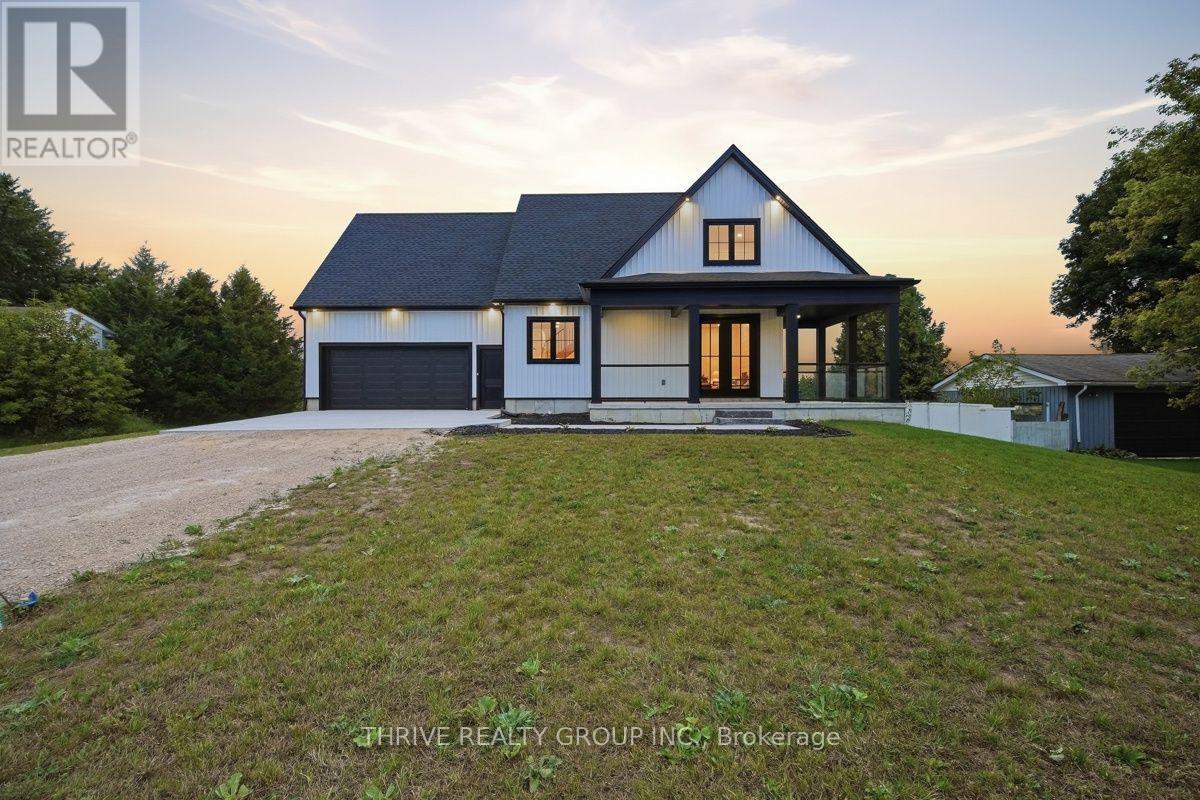 9887 Eric Street, Lambton Shores, Ontario  N0M 2N0 - Photo 4 - X13808188