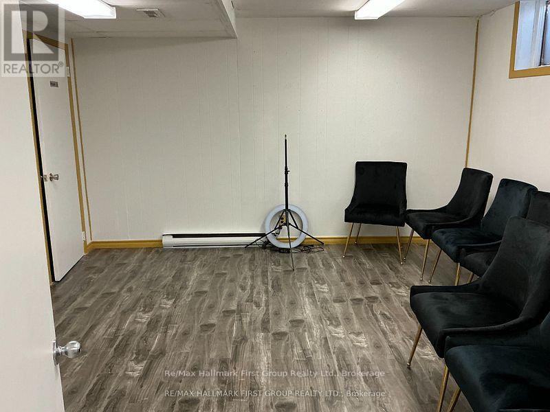 122 Simcoe Street, Oshawa, Ontario  L1G 4S5 - Photo 2 - E13840590
