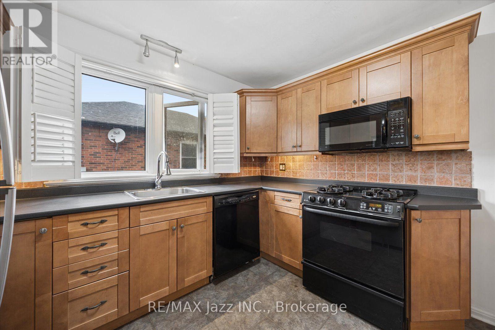 315 Cadillac Avenue S, Oshawa, Ontario  L1H 5Z9 - Photo 3 - E13840718