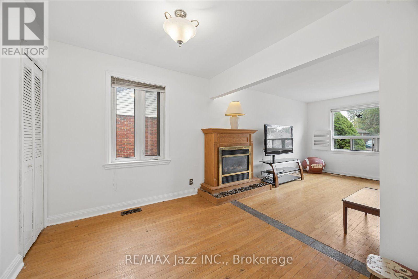315 Cadillac Avenue S, Oshawa, Ontario  L1H 5Z9 - Photo 8 - E13840718
