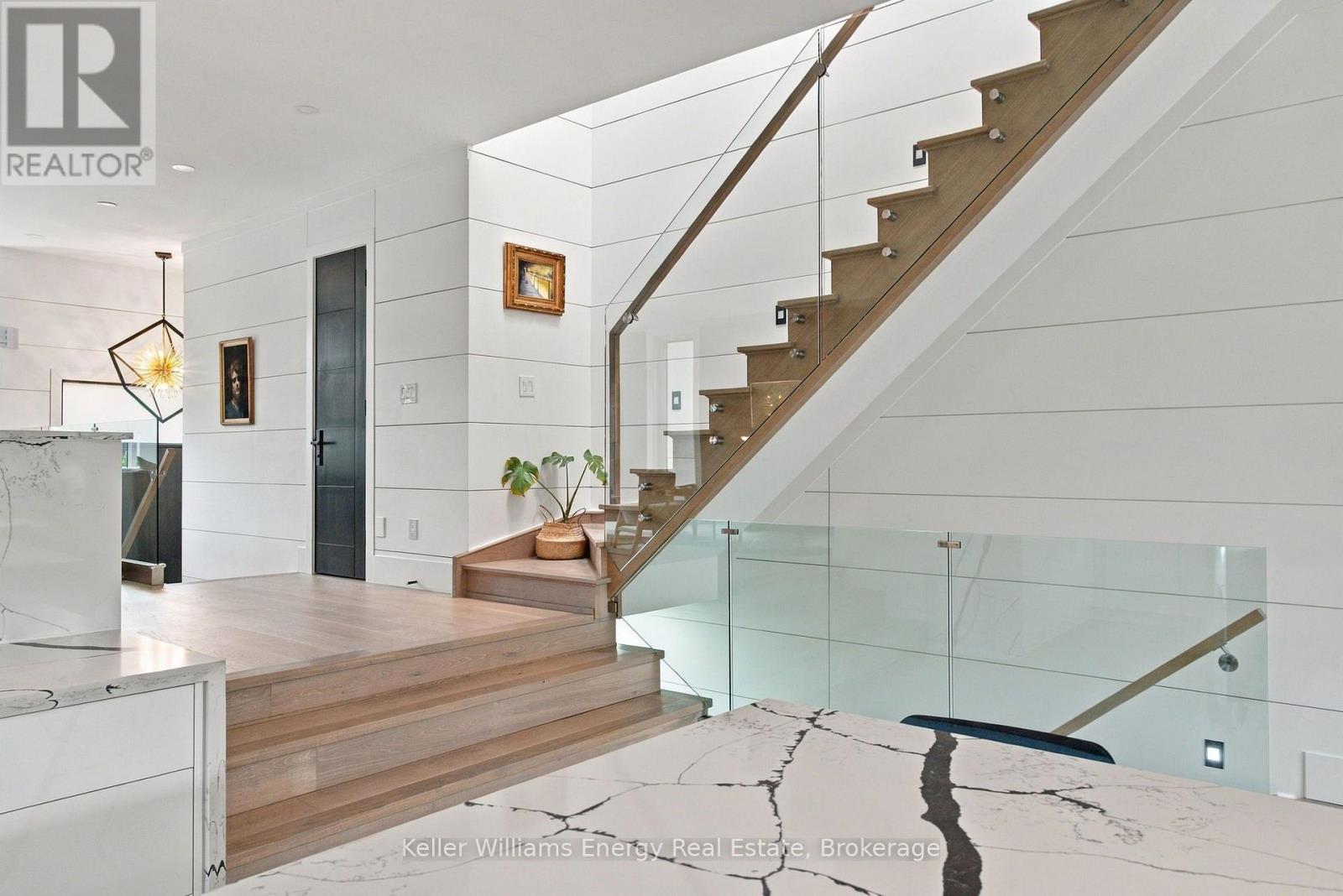 17 Walford Road, Toronto, Ontario  M8X 2P2 - Photo 15 - W13840786