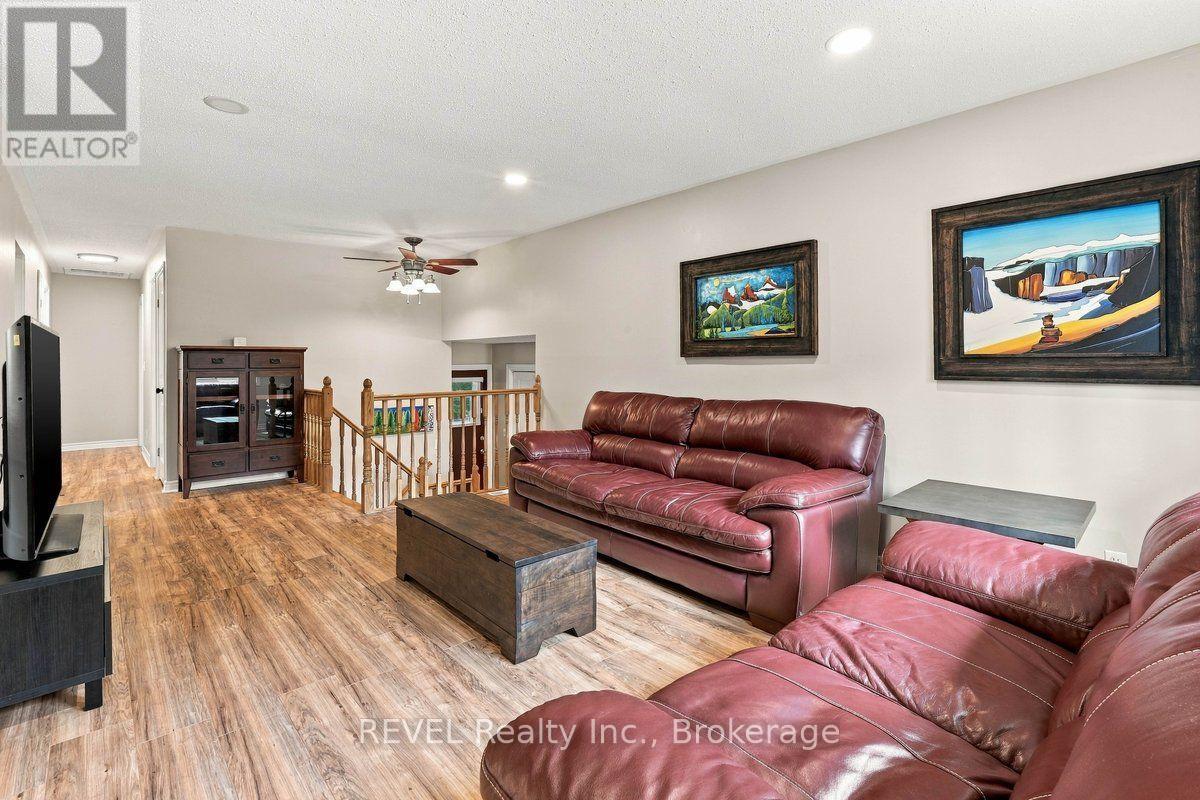 92 Maple Drive, Belleville, Ontario  K8P 2R2 - Photo 5 - X13840698