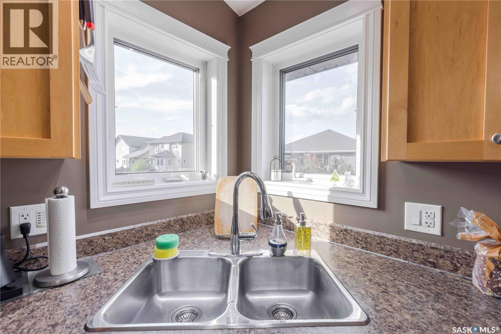 316 Lakeridge Drive, Warman, Saskatchewan  S0K 4S0 - Photo 8 - SK049855