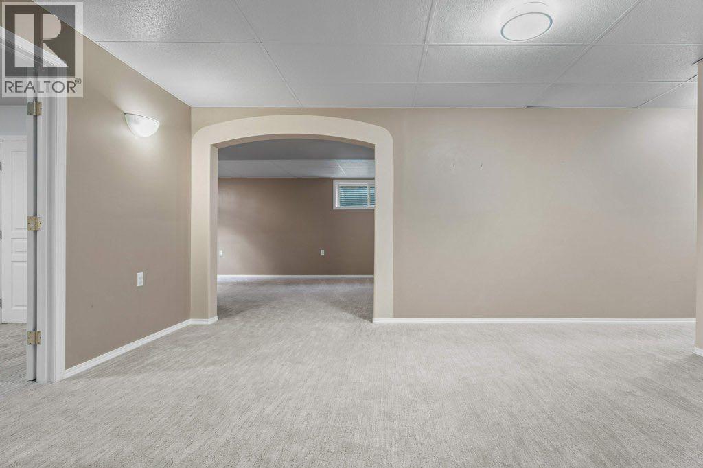 127 Whispering Way