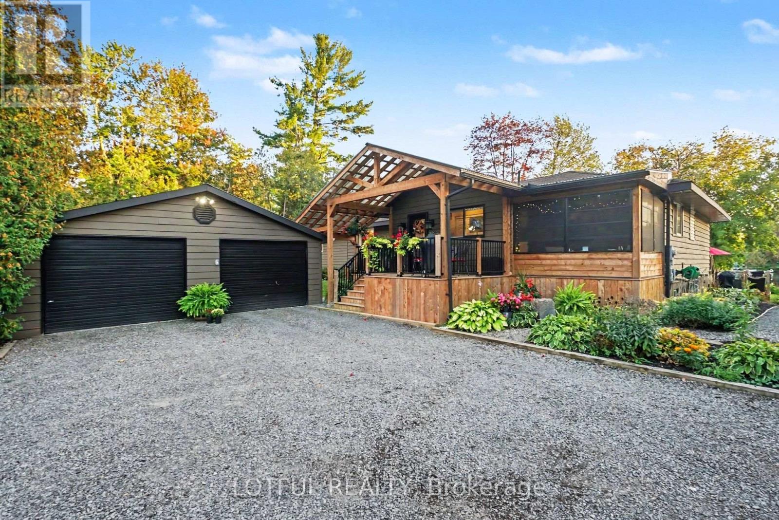 2420 Pine Avenue, Ottawa, Ontario K4M 1B4 - Photo 2 - X13840768