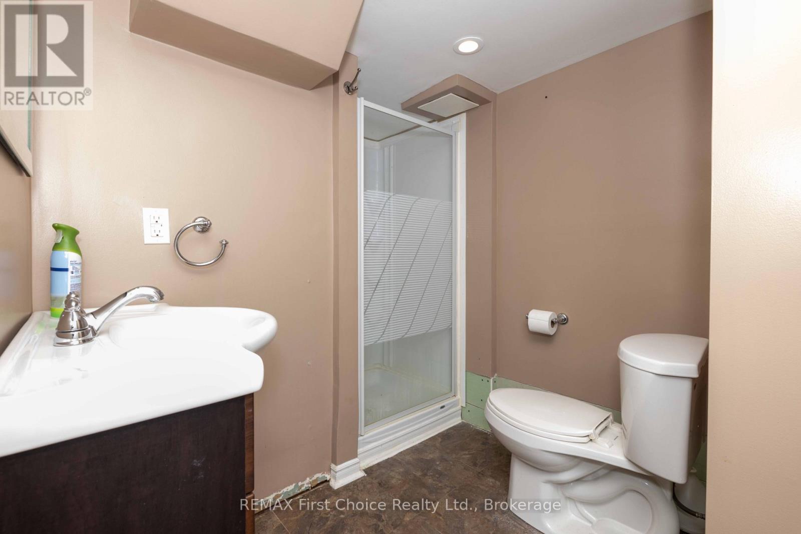322 Ogden Street, Thunder Bay, Ontario  P7C 2N3 - Photo 18 - X13840710