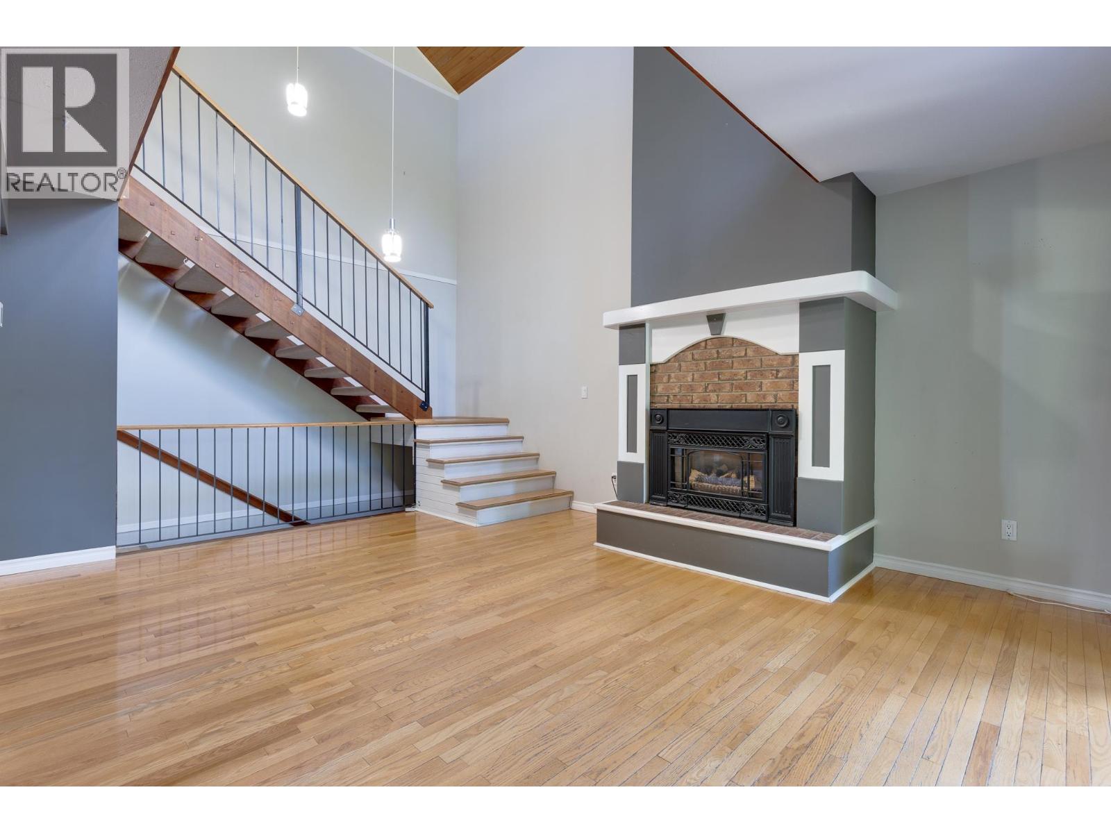 5920 Riverdale Crescent, Prince George, British Columbia  V2K 4Y7 - Photo 4 - R3170654