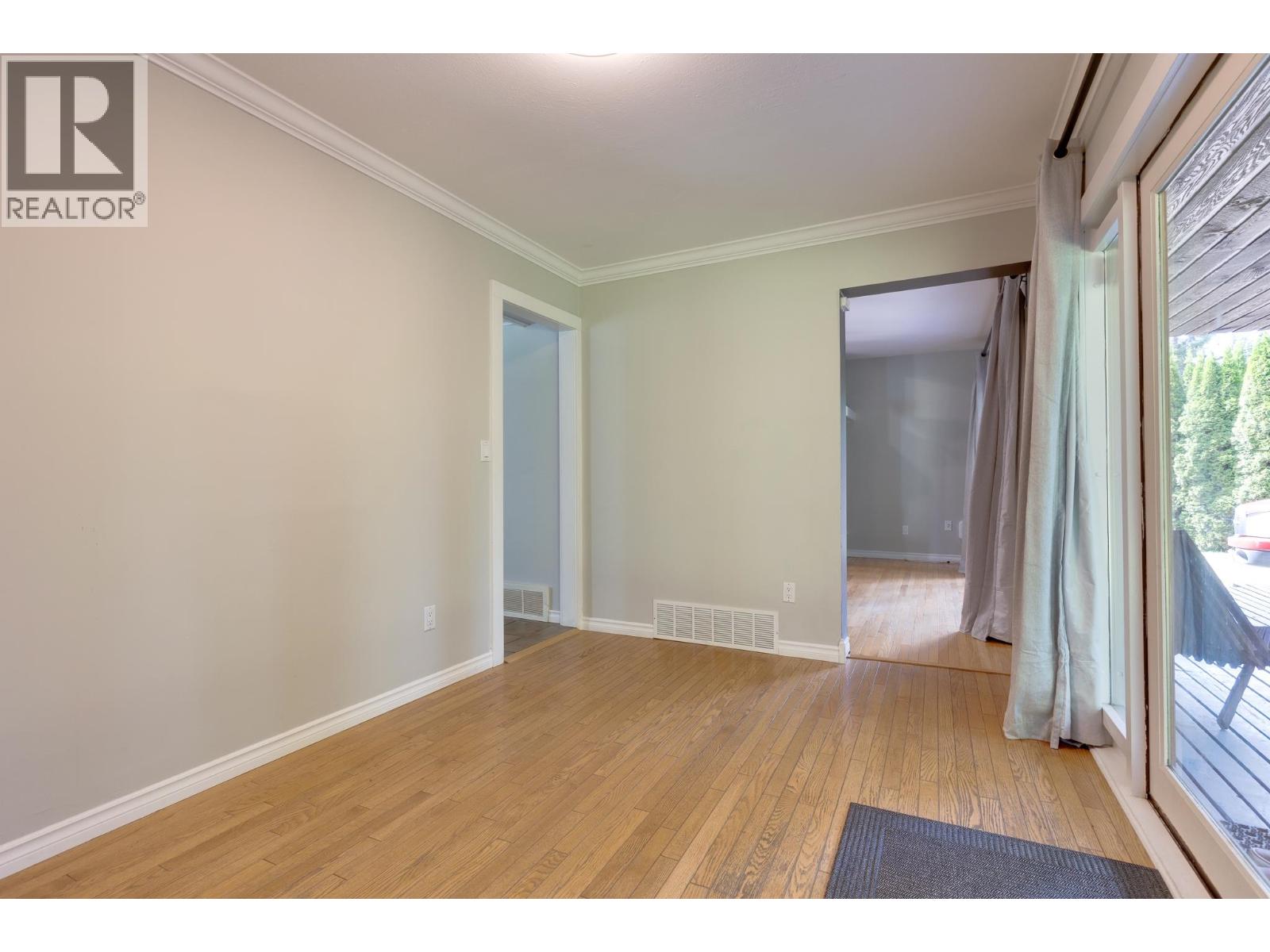 5920 Riverdale Crescent, Prince George, British Columbia  V2K 4Y7 - Photo 8 - R3170654