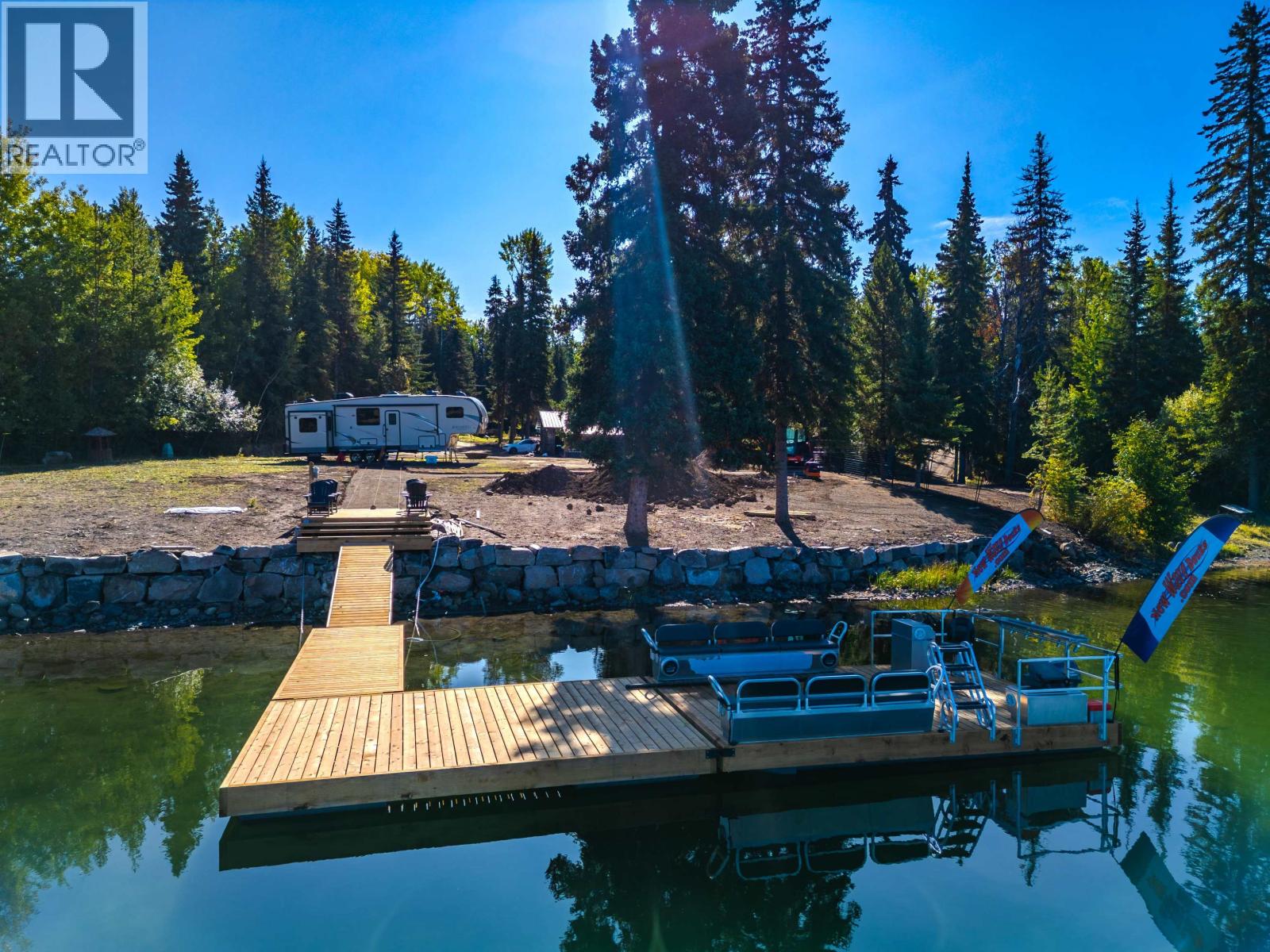 7111 Lincoln Drive, Bridge Lake, British Columbia  V0K 1X1 - Photo 2 - R3170632