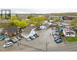 4 BEAUMONT CRESCENT S, Guelph, Ontario