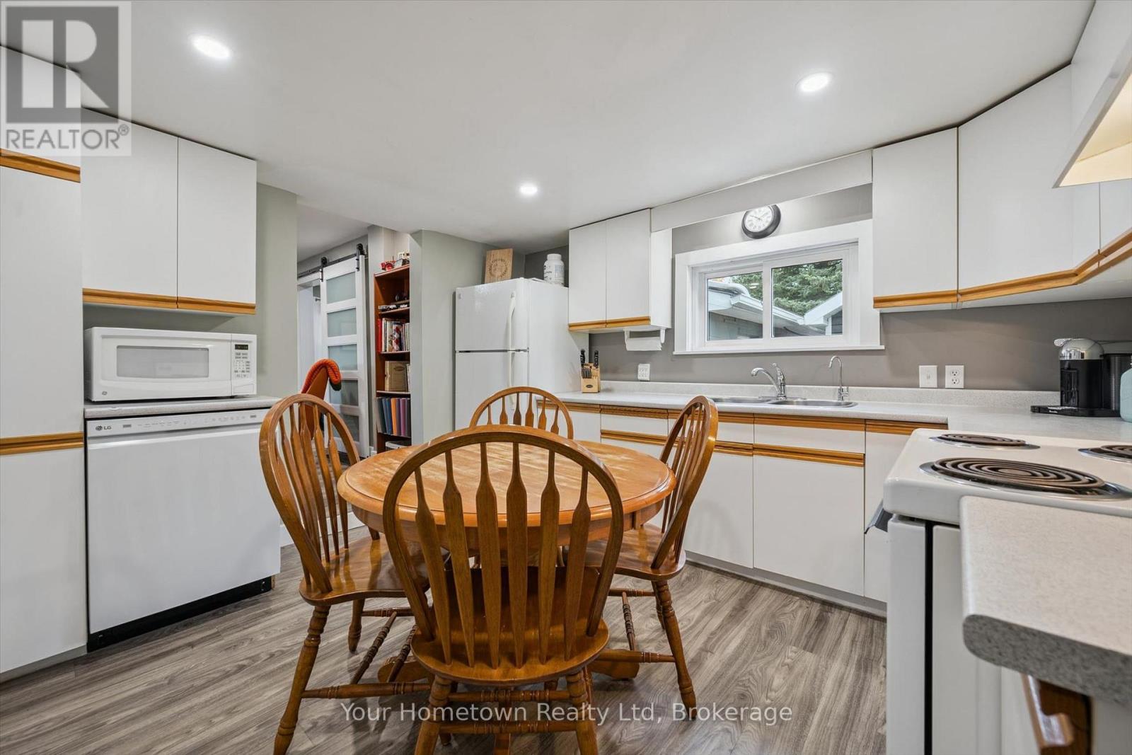 320 Garafraxa Street E, Centre Wellington, Ontario N1M 1E3 - Photo 15 - X13840752