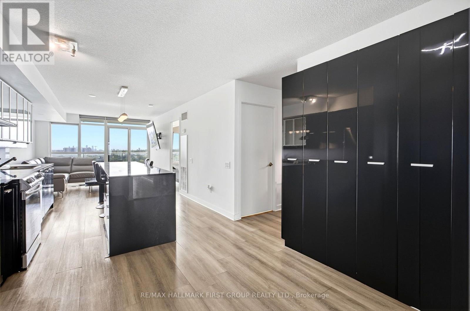 1615 - 29 Singer Court, Toronto, Ontario  M2K 0B3 - Photo 5 - C13840574